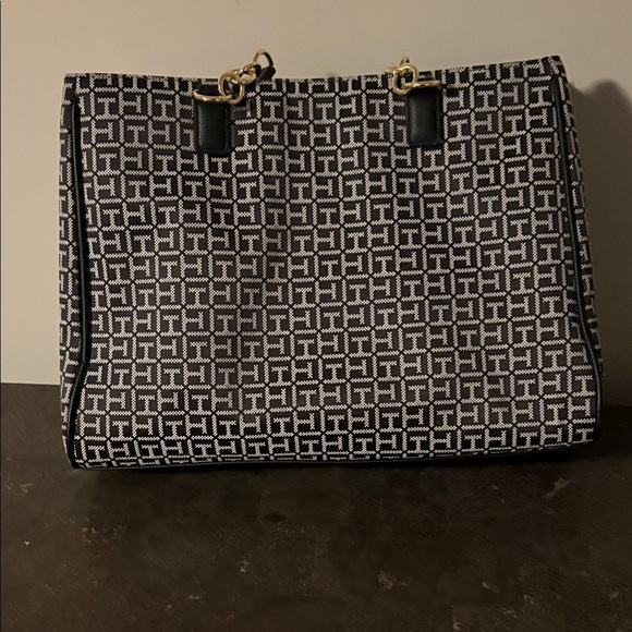 Tommy Hilfiger Black and White Patterned Tote - Picture 5 of 7